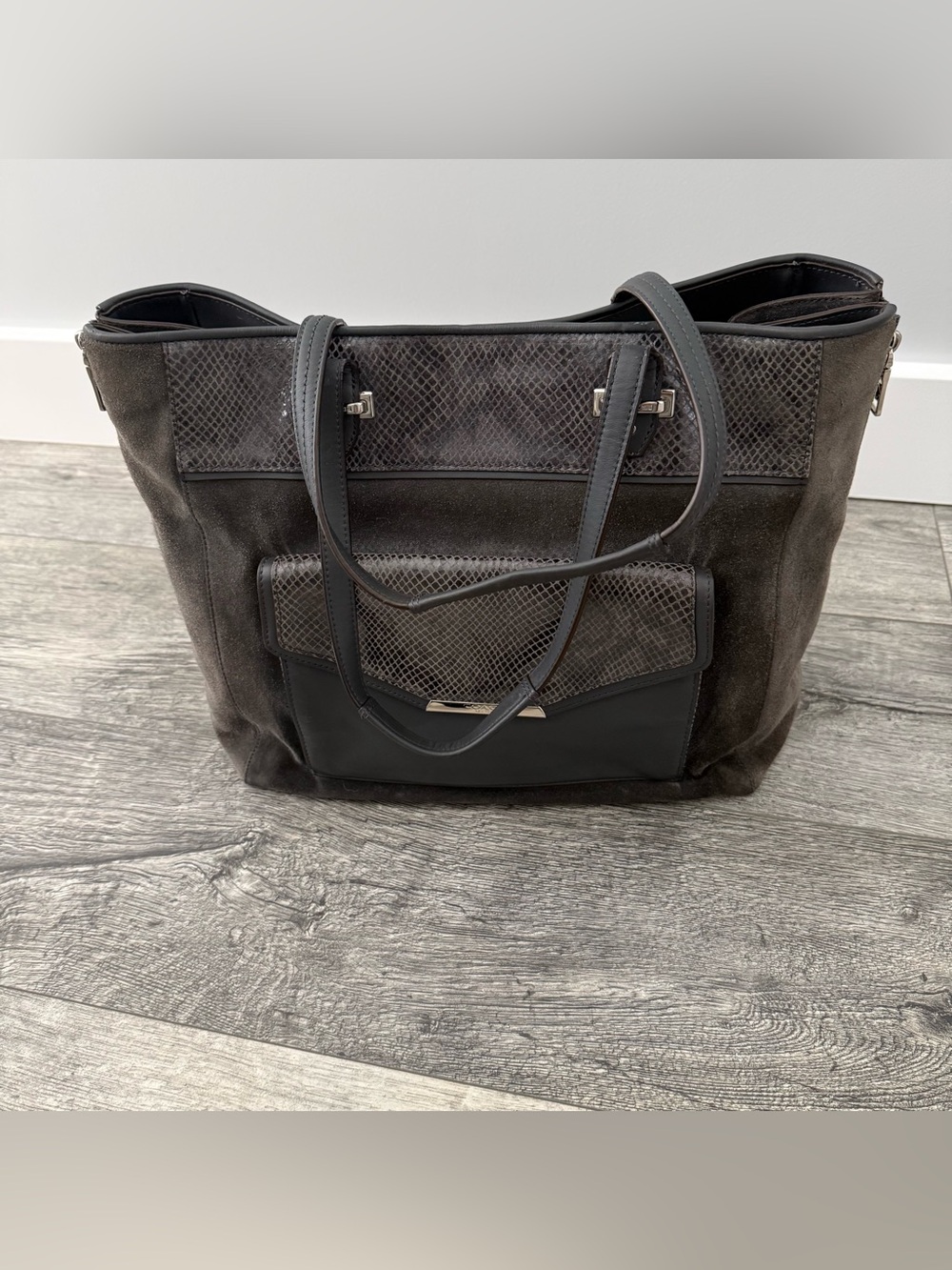 Coach Suede Leather, Gray Snake-Embossed Leather Tote Bag Expandable zippers